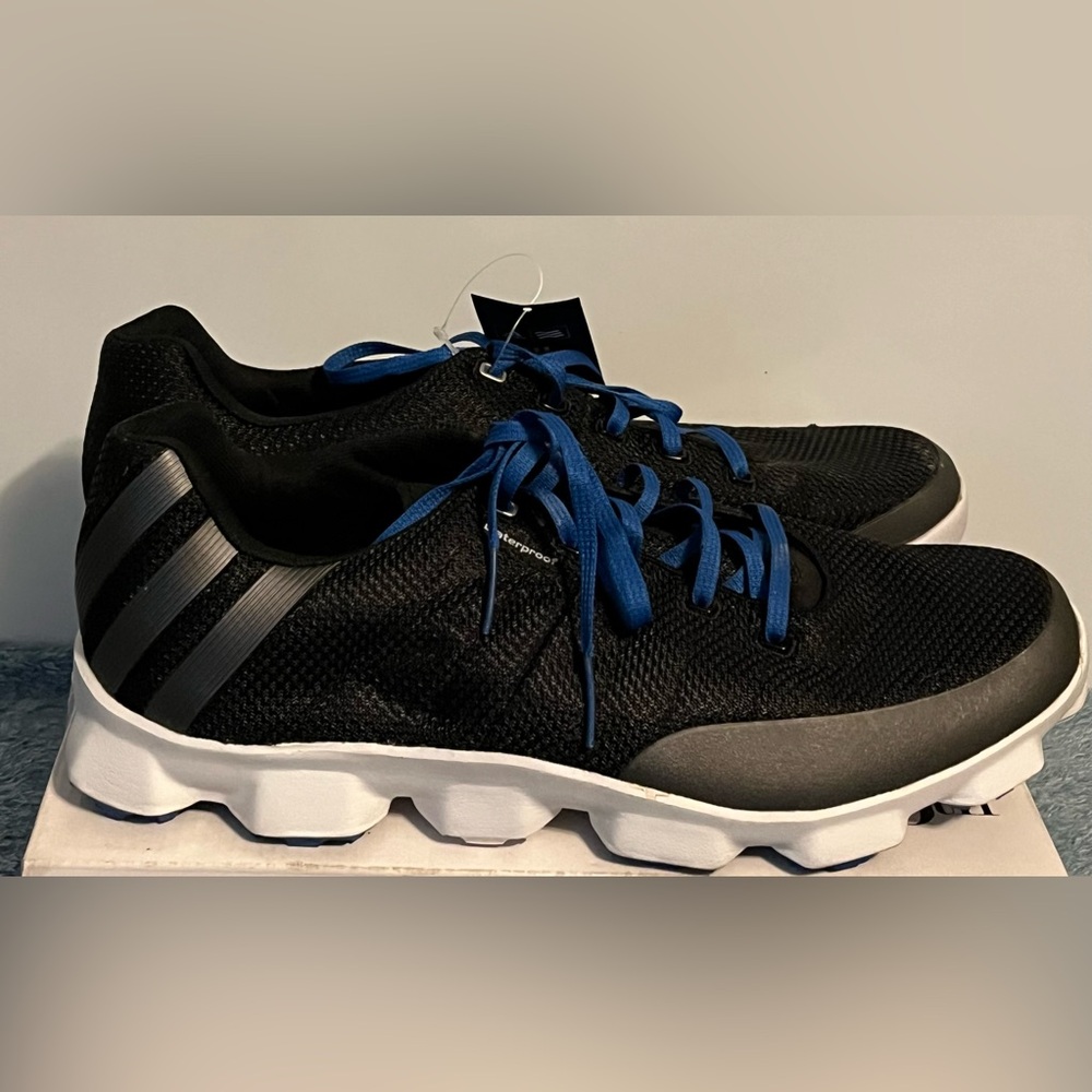 BRAND NEW ADIDAS Men's Cross-flex Sneakers